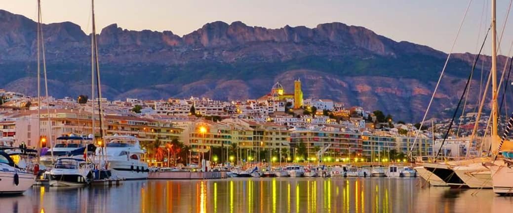 Luxurious Appartement Mediterraneo Altea Dış mekan fotoğraf